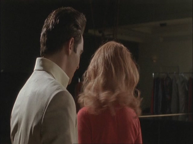 Charmed-Online-dot-net_Elvis6737.jpg