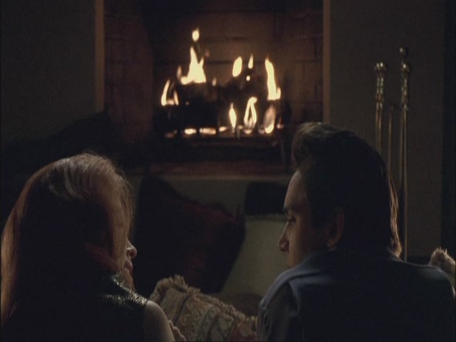 Charmed-Online-dot-net_Elvis6755.jpg