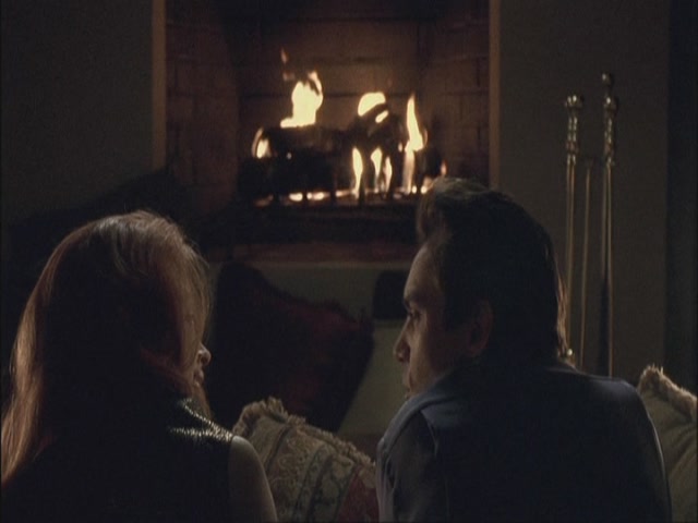 Charmed-Online-dot-net_Elvis6756.jpg