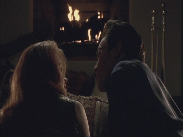 Charmed-Online-dot-net_Elvis6762.jpg