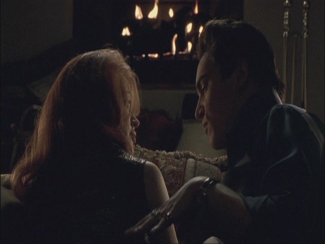 Charmed-Online-dot-net_Elvis6766.jpg