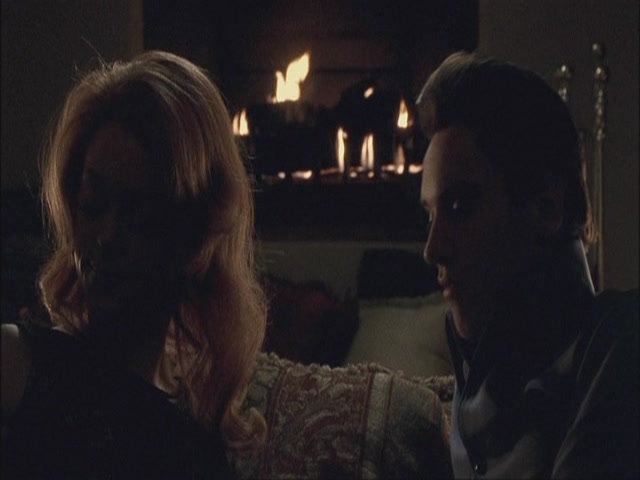 Charmed-Online-dot-net_Elvis6797.jpg