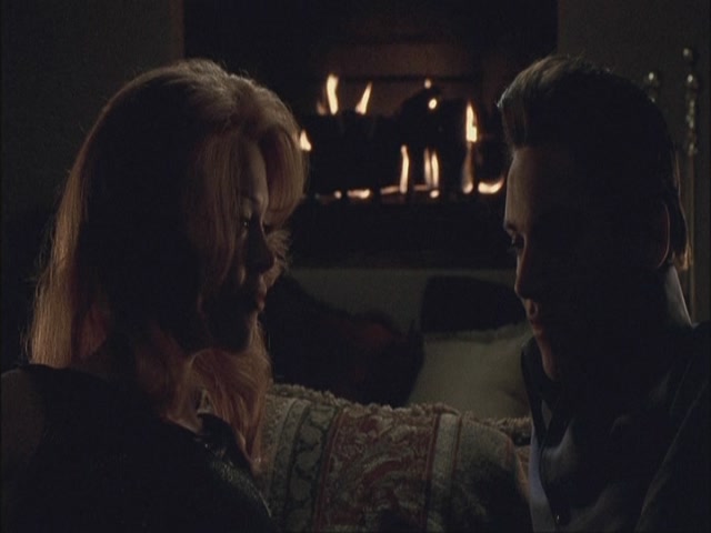 Charmed-Online-dot-net_Elvis6798.jpg