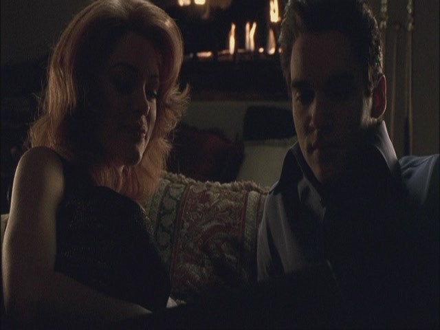 Charmed-Online-dot-net_Elvis6821.jpg
