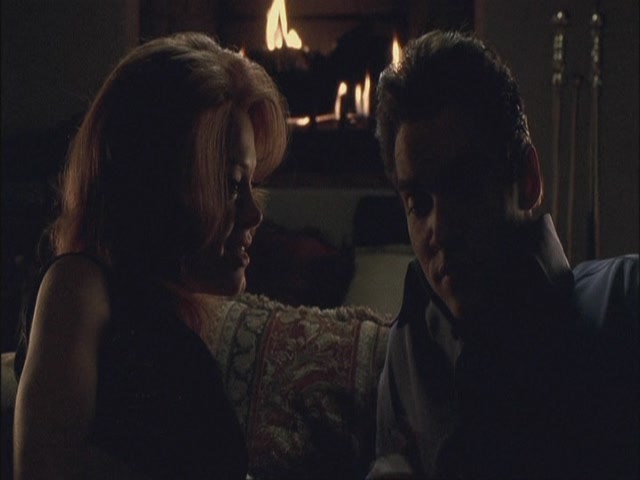 Charmed-Online-dot-net_Elvis6824.jpg