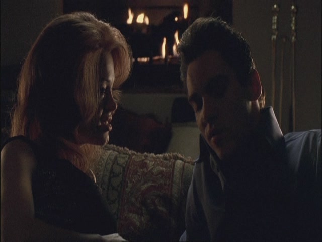 Charmed-Online-dot-net_Elvis6827.jpg