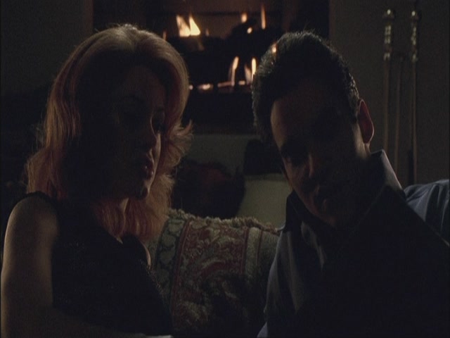 Charmed-Online-dot-net_Elvis6828.jpg