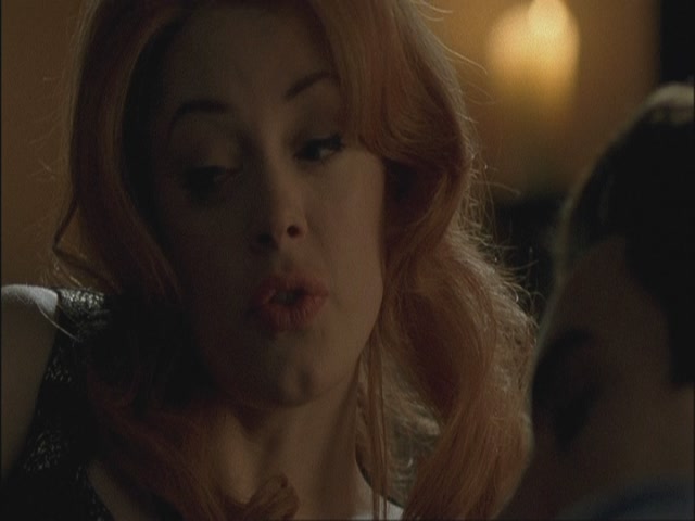 Charmed-Online-dot-net_Elvis6830.jpg