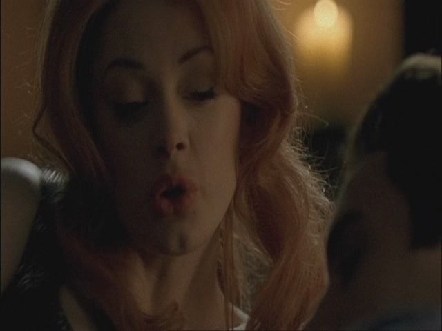 Charmed-Online-dot-net_Elvis6833.jpg