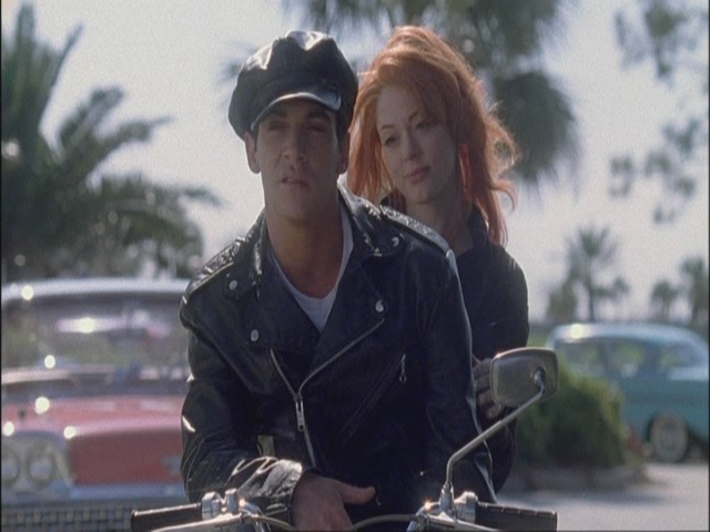 Charmed-Online-dot-net_Elvis7022.jpg
