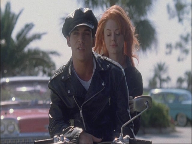 Charmed-Online-dot-net_Elvis7023.jpg