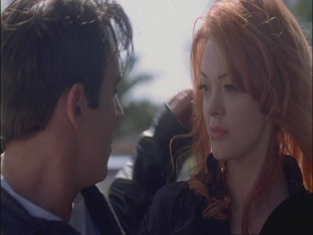 Charmed-Online-dot-net_Elvis7050.jpg