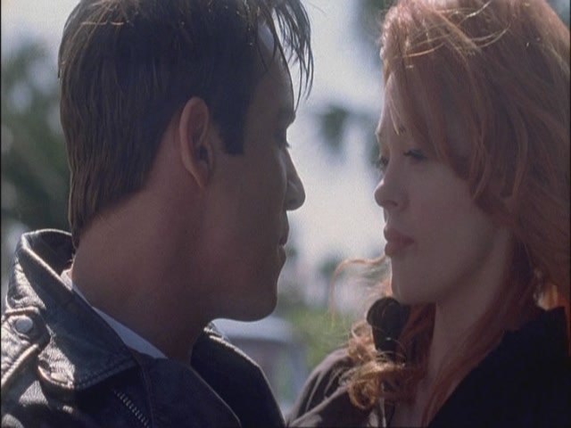 Charmed-Online-dot-net_Elvis7051.jpg