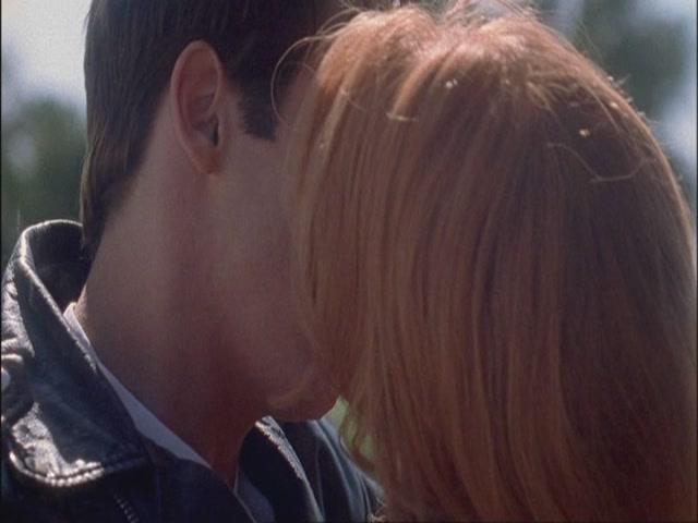 Charmed-Online-dot-net_Elvis7057.jpg