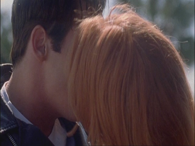 Charmed-Online-dot-net_Elvis7058.jpg