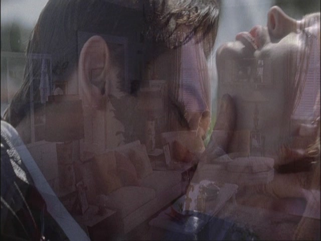 Charmed-Online-dot-net_Elvis7063.jpg