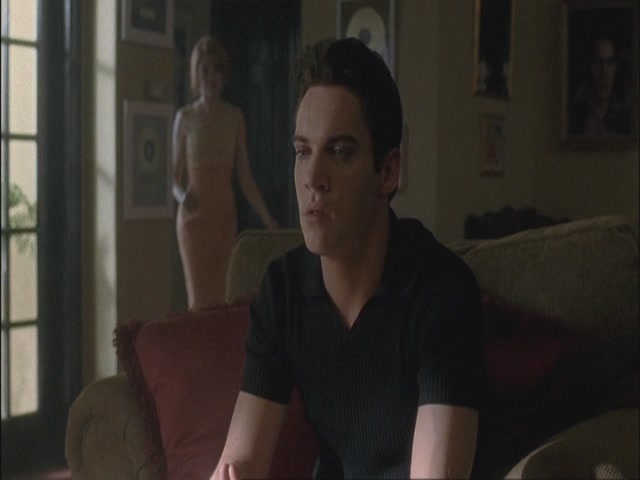 Charmed-Online-dot-net_Elvis7208.jpg Charmed-Online-dot-net_Elvis7208.jpg