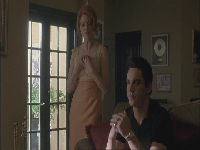 Charmed-Online-dot-net_Elvis7220.jpg