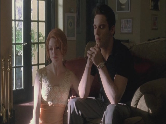Charmed-Online-dot-net_Elvis7243.jpg