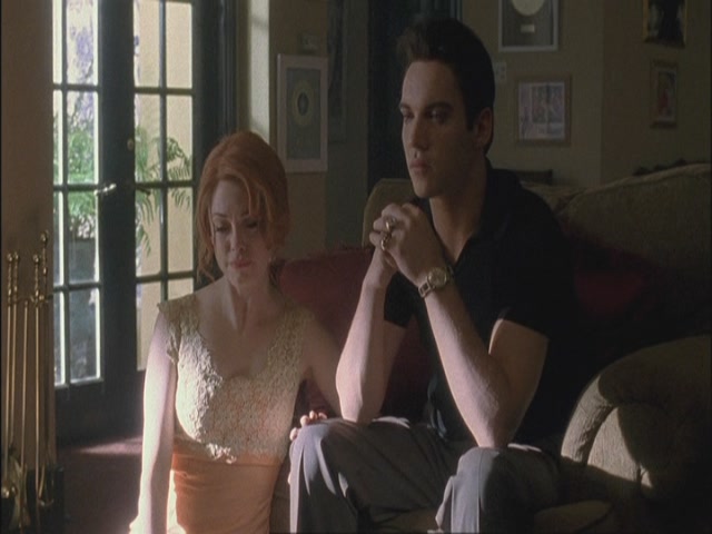 Charmed-Online-dot-net_Elvis7246.jpg