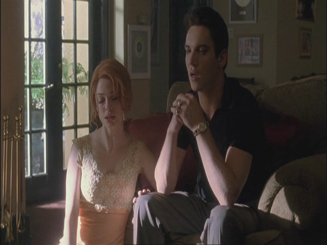Charmed-Online-dot-net_Elvis7248.jpg