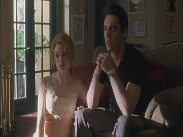 Charmed-Online-dot-net_Elvis7250.jpg
