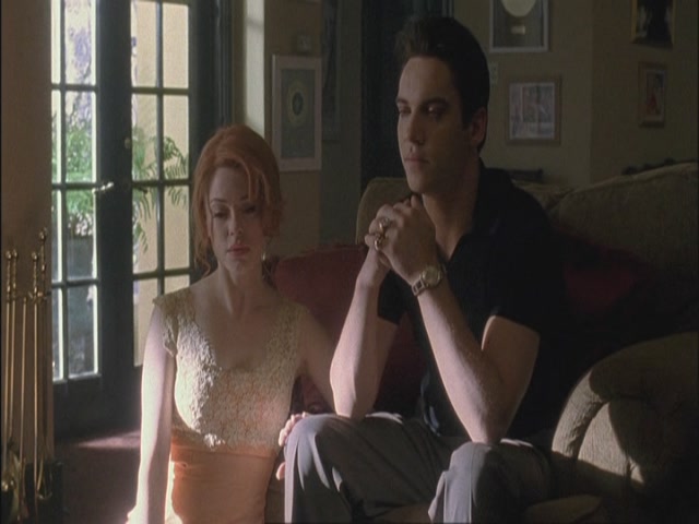 Charmed-Online-dot-net_Elvis7251.jpg