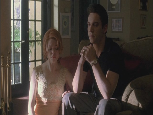Charmed-Online-dot-net_Elvis7253.jpg