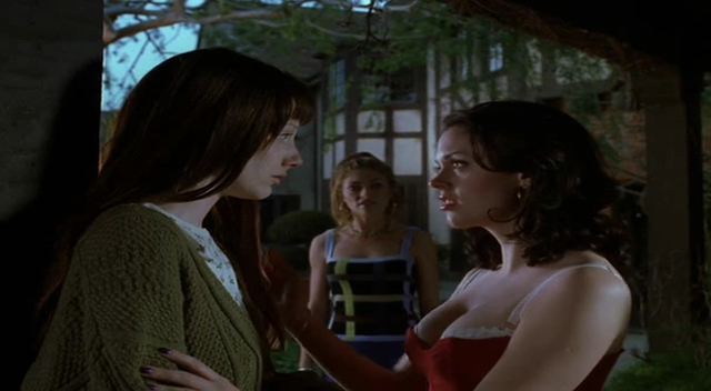 Charmed-Online-dot-net_Jawbreaker1364.jpg Charmed-Online-dot-net_Jawbreaker1364.jpg