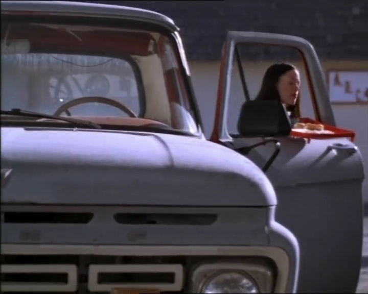 Charmed-Online-dot-net_LewisandClarkandGeorge_0538.jpg