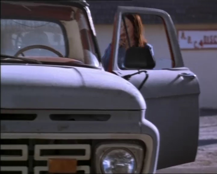 Charmed-Online-dot-net_LewisandClarkandGeorge_0545.jpg