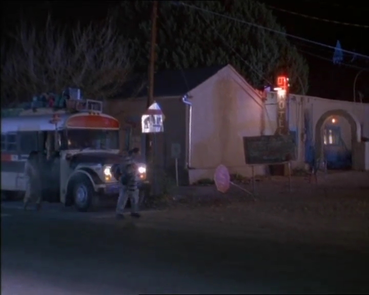 Charmed-Online-dot-net_LewisandClarkandGeorge_3542.jpg