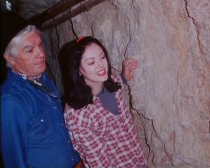 Charmed-Online-dot-net_LewisandClarkandGeorge_4344.jpg