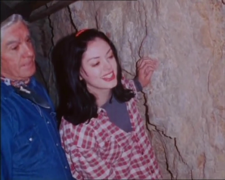 Charmed-Online-dot-net_LewisandClarkandGeorge_4346.jpg