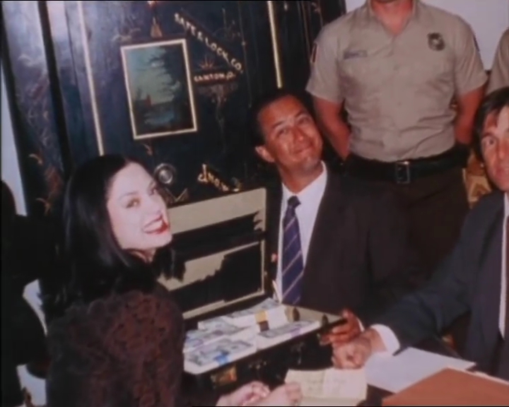 Charmed-Online-dot-net_LewisandClarkandGeorge_4352.jpg