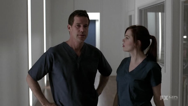 Charmed-Online-dot-NL-NipTuck6x01-1155.jpg