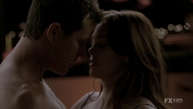 Charmed-Online-dot-NL-NipTuck6x01-2431.jpg