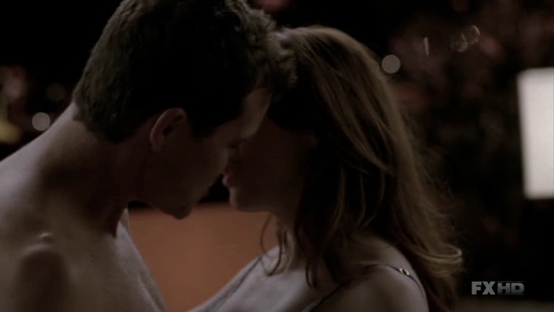 Charmed-Online-dot-NL-NipTuck6x01-2473.jpg