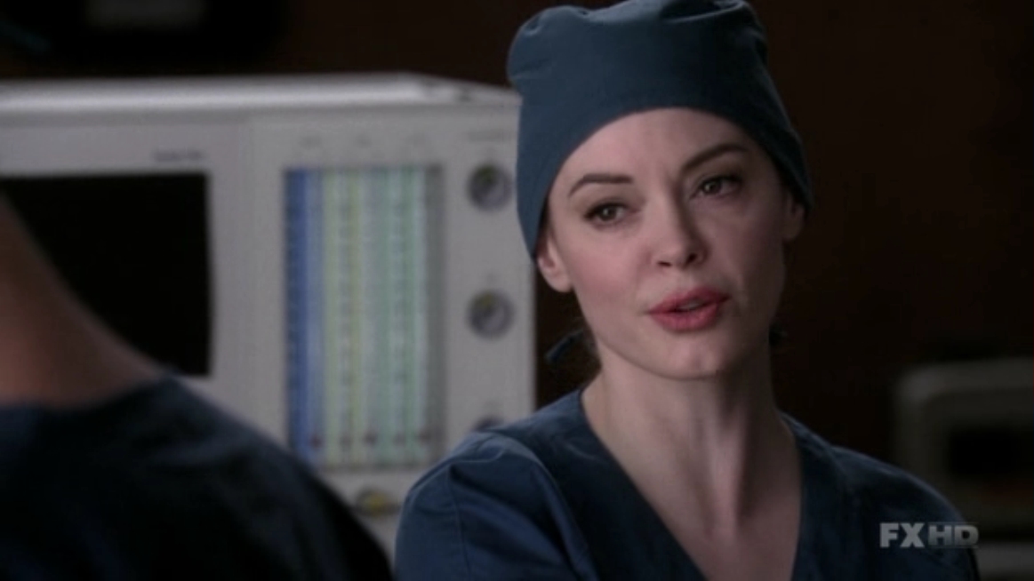 Charmed-Online-dot-NL-NipTuck6x02-1830.jpg