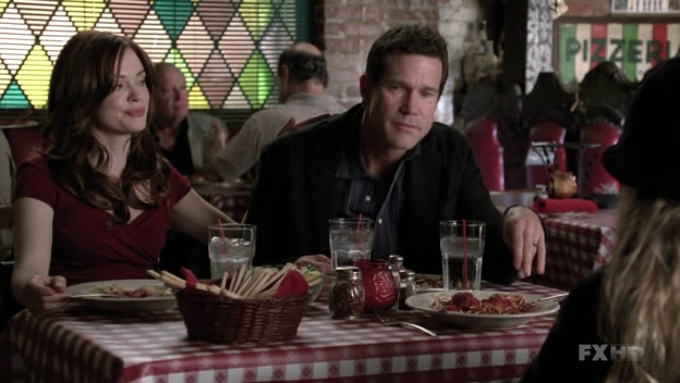 Charmed-Online-dot-NL-NipTuck6x03-0705.jpg