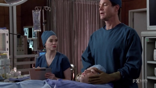 Charmed-Online-dot-NL-NipTuck6x03-1562.jpg
