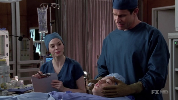 Charmed-Online-dot-NL-NipTuck6x03-1582.jpg