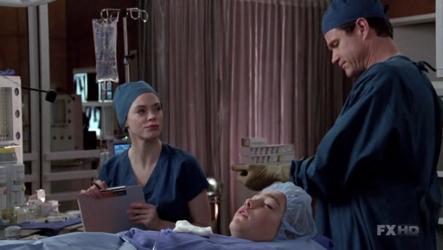 Charmed-Online-dot-NL-NipTuck6x03-1586.jpg