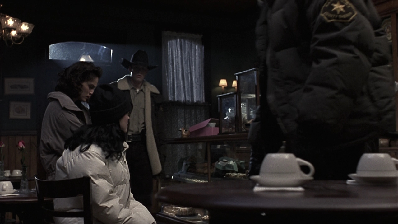 Charmed-Online-dot-NL-Phantoms0799.jpg Charmed-Online-dot-NL-Phantoms0799.jpg