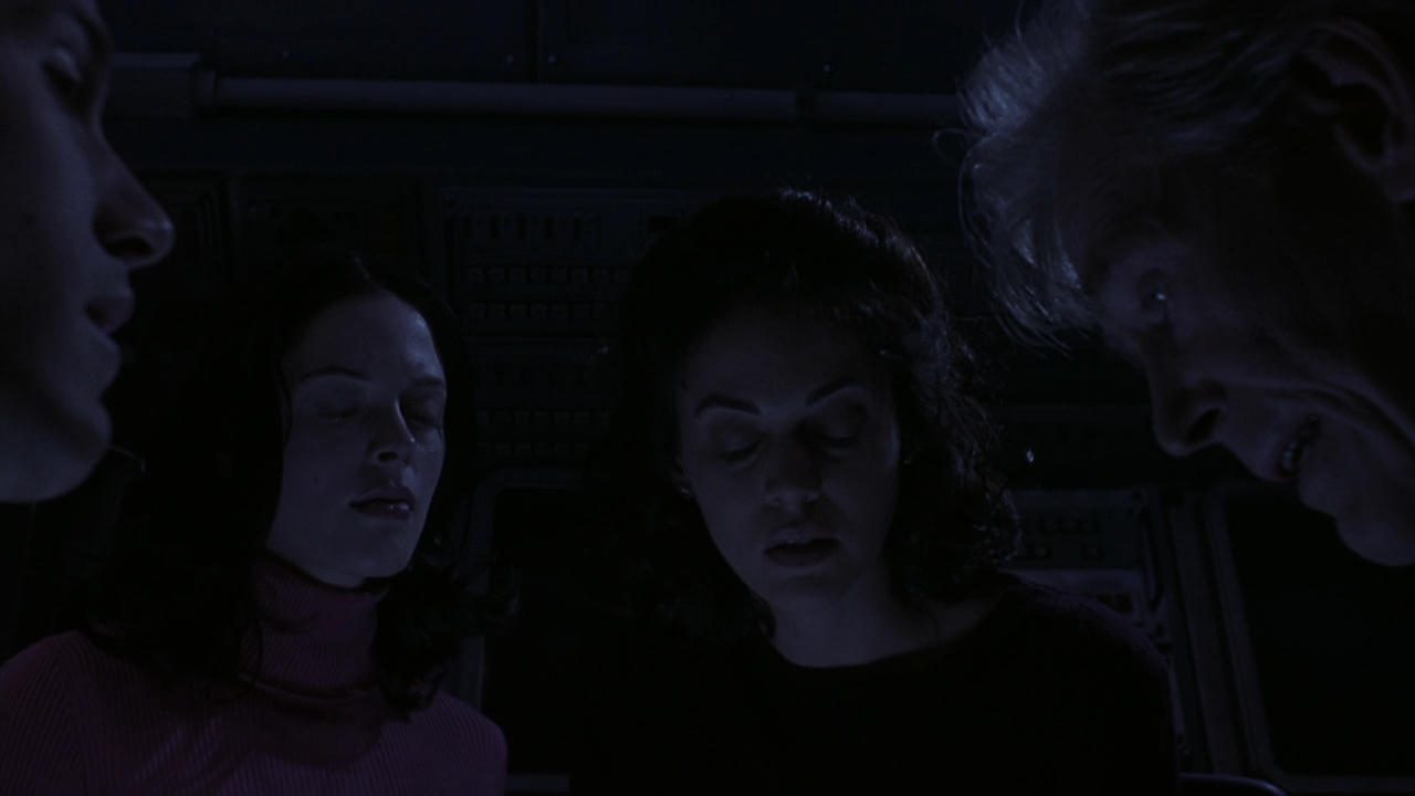 Charmed-Online-dot-NL-Phantoms4159.jpg