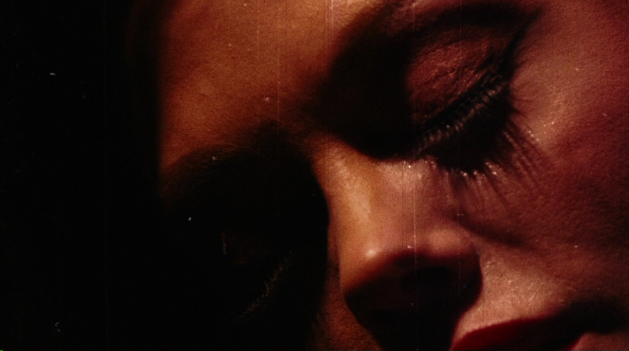 Charmed-Online-dot-net_PlanetTerror0399.jpg