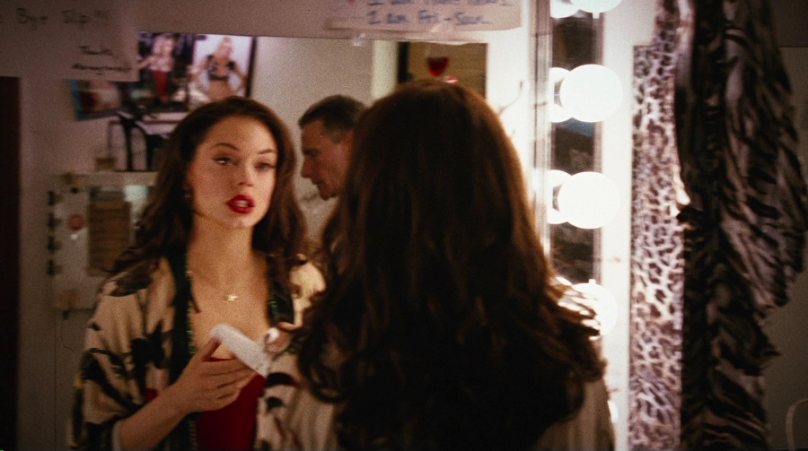 Charmed-Online-dot-net_PlanetTerror0419.jpg