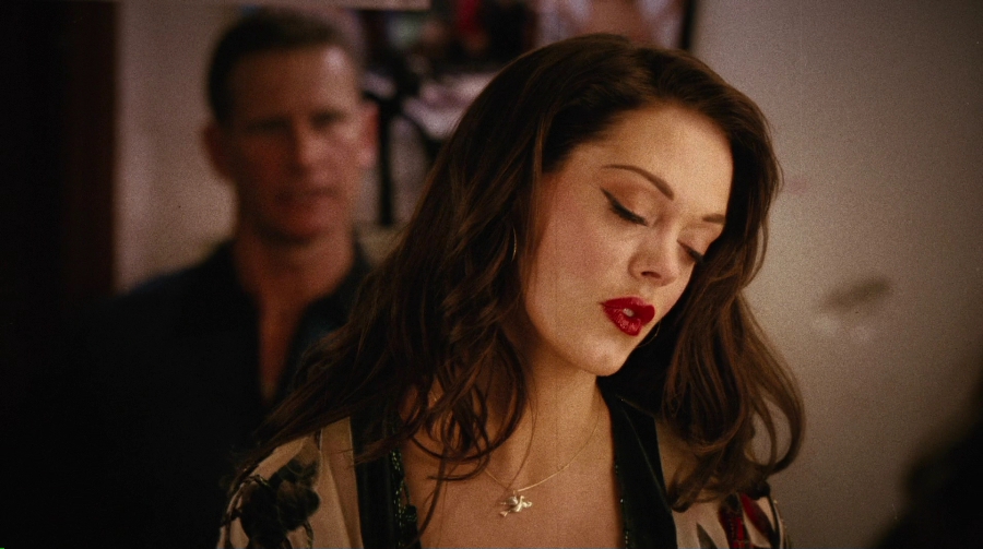 Charmed-Online-dot-net_PlanetTerror0431.jpg
