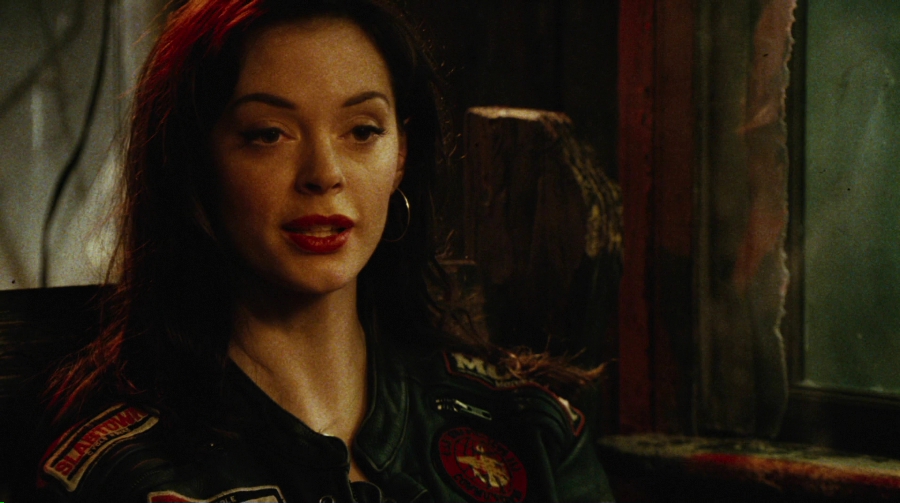 Charmed-Online-dot-net_PlanetTerror1180.jpg