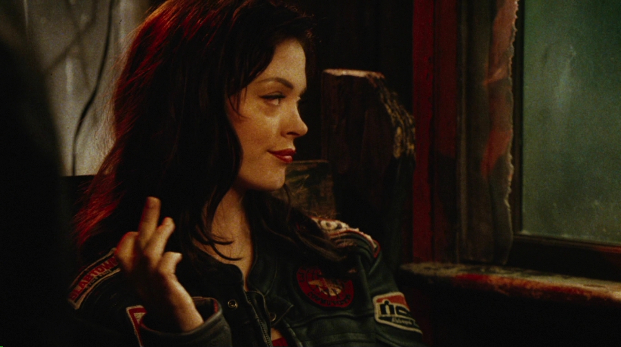 Charmed-Online-dot-net_PlanetTerror1218.jpg